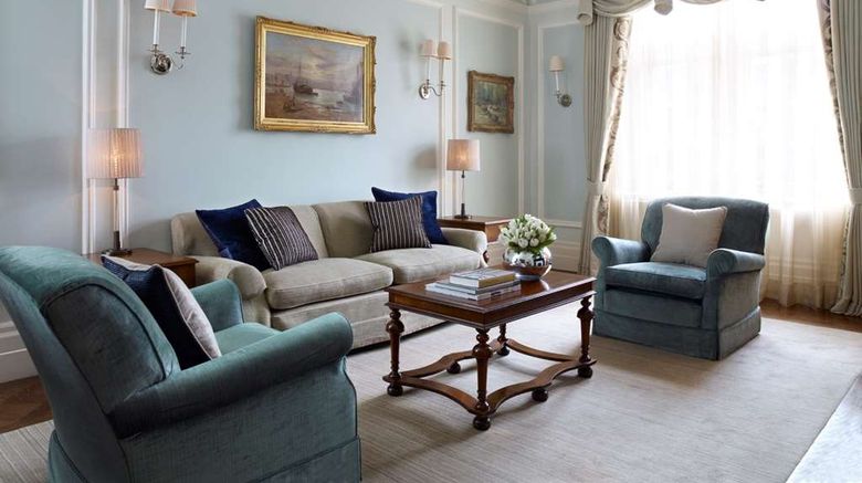 <b>The Connaught Suite</b>. Images powered by <a href=https://www.travelagewest.com/Hotels/London/