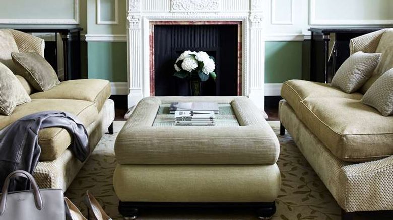 <b>The Connaught Suite</b>. Images powered by <a href=https://www.travelagewest.com/Hotels/London/