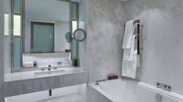 <b>The Connaught Suite</b>. Images powered by <a href=https://www.travelagewest.com/Hotels/London/