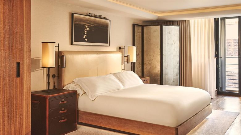 <b>The Connaught Suite</b>. Images powered by <a href=https://www.travelagewest.com/Hotels/London/