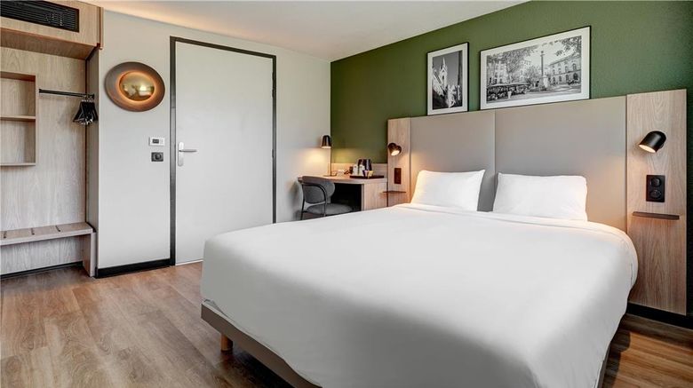 <b>Campanile Aix-en-Provence East Meyreuil Room</b>. Images powered by <a href="https://iceportal.shijigroup.com/" title="IcePortal" target="_blank">IcePortal</a>.