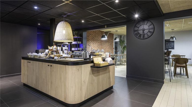 <b>Campanile Aix-les-Bains Restaurant</b>. Images powered by <a href="https://iceportal.shijigroup.com/" title="IcePortal" target="_blank">IcePortal</a>.