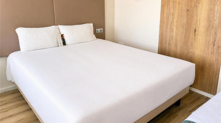 Campanile Beaune Room