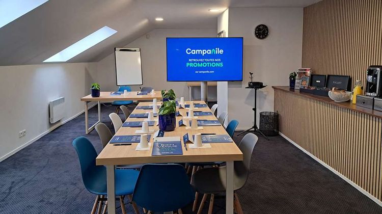 Campanile Beauvais Meeting