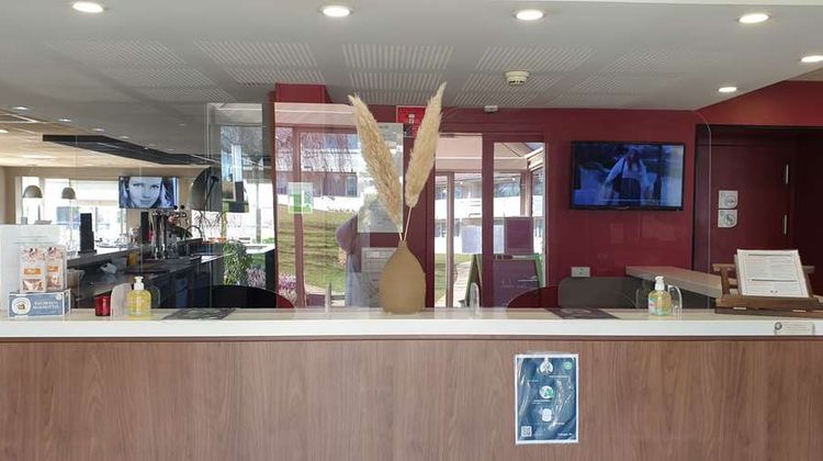 Campanile Besancon North Lobby