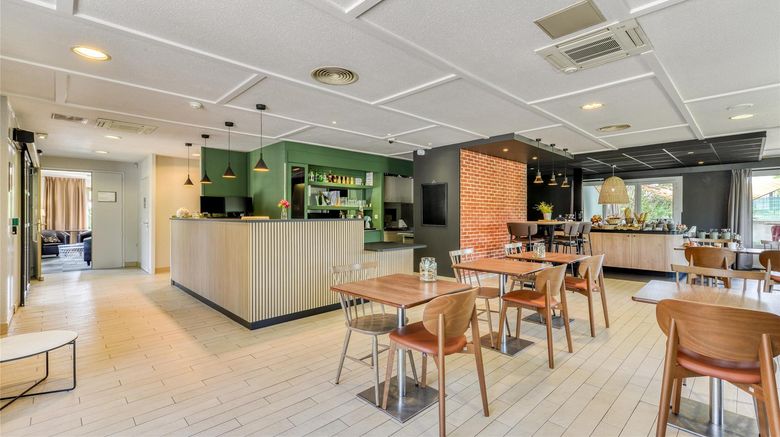 <b>Campanile Biarritz Restaurant</b>. Images powered by <a href="https://iceportal.shijigroup.com/" title="IcePortal" target="_blank">IcePortal</a>.
