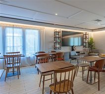 Campanile Biarritz Lobby