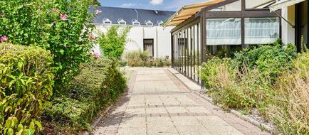 Kyriad Blois Sud Hotel - Vineuil Exterior