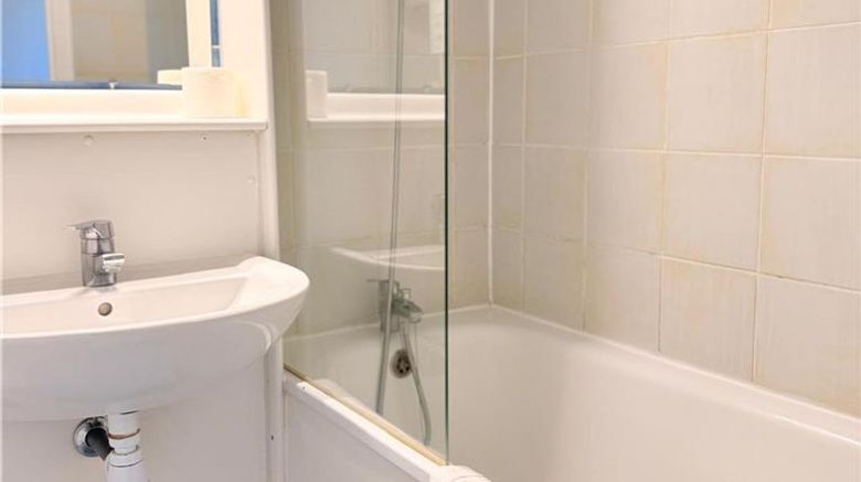<b>Kyriad Blois Sud Hotel - Vineuil Room</b>. Images powered by <a href="https://iceportal.shijigroup.com/" title="IcePortal" target="_blank">IcePortal</a>.