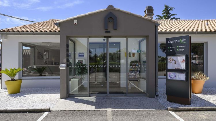 Campanile Bollene Exterior