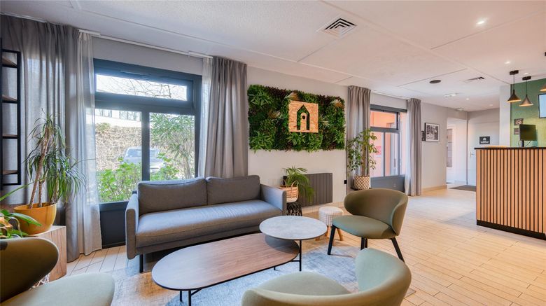 <b>Campanile Hotel Lobby</b>. Images powered by <a href="https://iceportal.shijigroup.com/" title="IcePortal" target="_blank">IcePortal</a>.