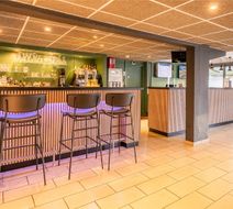 Hotel Campanile Bordeaux Nord - Le Lac Lobby