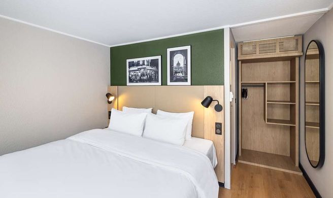 Campanile Bordeaux South/Pessac Room