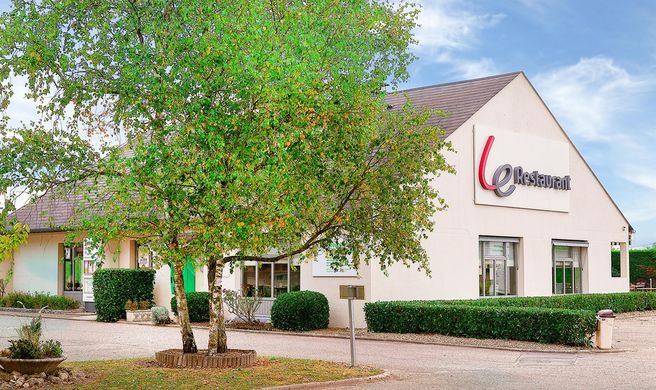 Hotel Campanile Bourges North Exterior