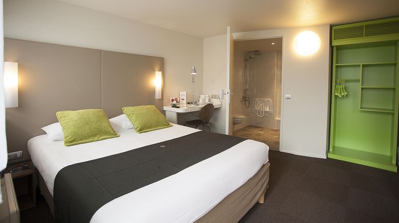 <b>Hotel Campanile Bourges North Room</b>. Images powered by <a href="https://iceportal.shijigroup.com/" title="IcePortal" target="_blank">IcePortal</a>.