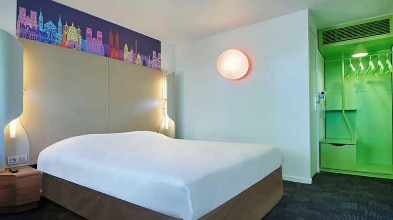 <b>The Kyriad Brie-Comte-Robert hotel Room</b>. Images powered by <a href="https://iceportal.shijigroup.com/" title="IcePortal" target="_blank">IcePortal</a>.