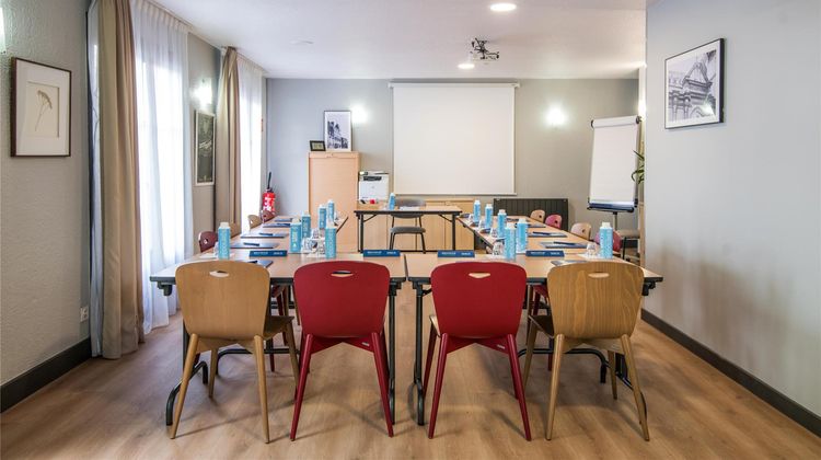 Campanile Brive Meeting