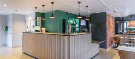 Campanile Brive Lobby