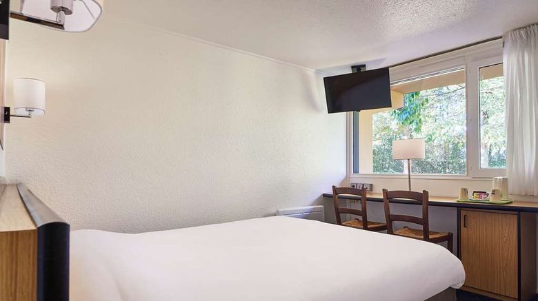 <b>Campanile Caen North Herouville-St-Clair Room</b>. Images powered by <a href="https://iceportal.shijigroup.com/" title="IcePortal" target="_blank">IcePortal</a>.
