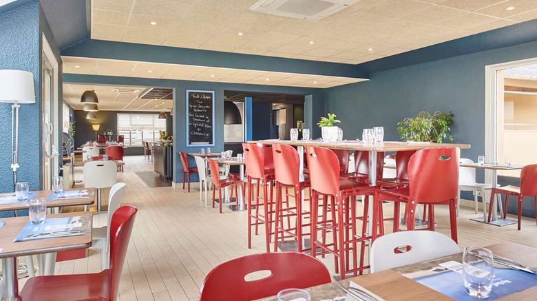 <b>Campanile Caen North Herouville-St-Clair Restaurant</b>. Images powered by <a href="https://iceportal.shijigroup.com/" title="IcePortal" target="_blank">IcePortal</a>.