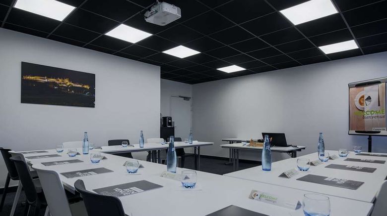 <b>Campanile Carcassonne Est - La Cite Meeting</b>. Images powered by <a href="https://iceportal.shijigroup.com/" title="IcePortal" target="_blank">IcePortal</a>.