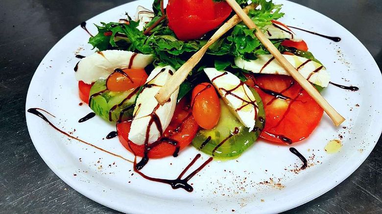 <b>Campanile Carcassonne Est - La Cite Restaurant</b>. Images powered by <a href="https://iceportal.shijigroup.com/" title="IcePortal" target="_blank">IcePortal</a>.