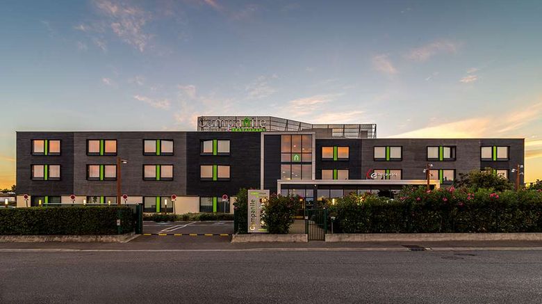 <b>Campanile Carcassonne Est - La Cite Exterior</b>. Images powered by <a href="https://iceportal.shijigroup.com/" title="IcePortal" target="_blank">IcePortal</a>.