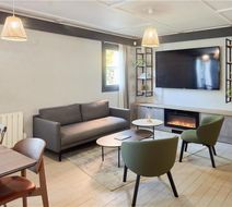 Campanile Cergy Pontoise Lobby
