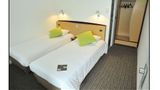 Campanile Hotel Chalons-en-Champagne Room