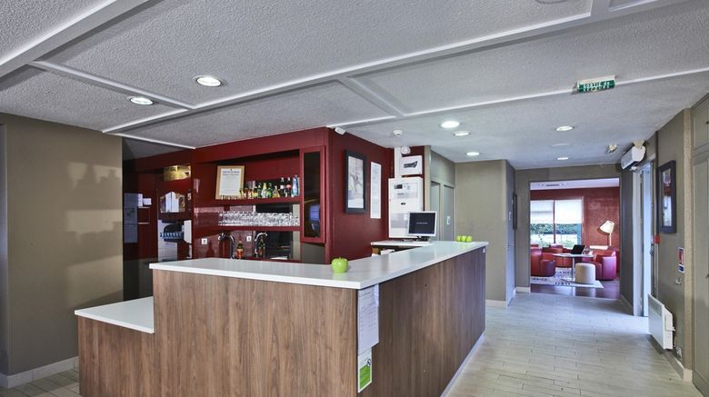 <b>Campanile Roussillon/Chanas Lobby</b>. Images powered by <a href="https://iceportal.shijigroup.com/" title="IcePortal" target="_blank">IcePortal</a>.