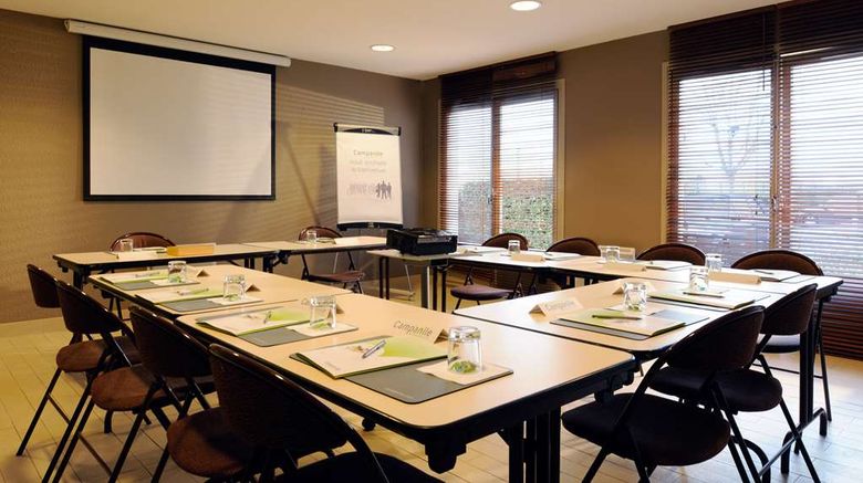 <b>Campanile Hotel Chateau-Thierry Meeting</b>. Images powered by <a href="https://iceportal.shijigroup.com/" title="IcePortal" target="_blank">IcePortal</a>.