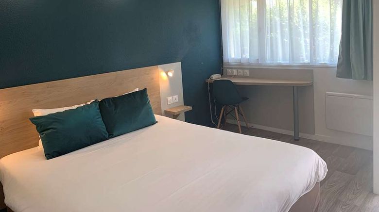 <b>Kyriad Chateauroux Room</b>. Images powered by <a href="https://iceportal.shijigroup.com/" title="IcePortal" target="_blank">IcePortal</a>.