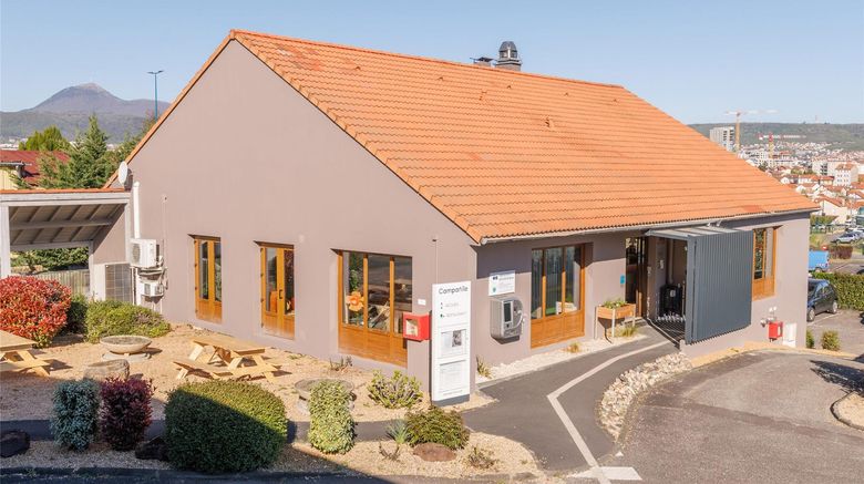 Campanile Clermont-Ferrand-Le Brezet Exterior. Images powered by <a href="https://iceportal.shijigroup.com" target="_blank" rel="noopener">Ice Portal</a>.