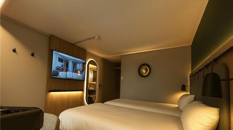 <b>Campanile Clermont Ferrand North Riom Room</b>. Images powered by <a href="https://iceportal.shijigroup.com/" title="IcePortal" target="_blank">IcePortal</a>.