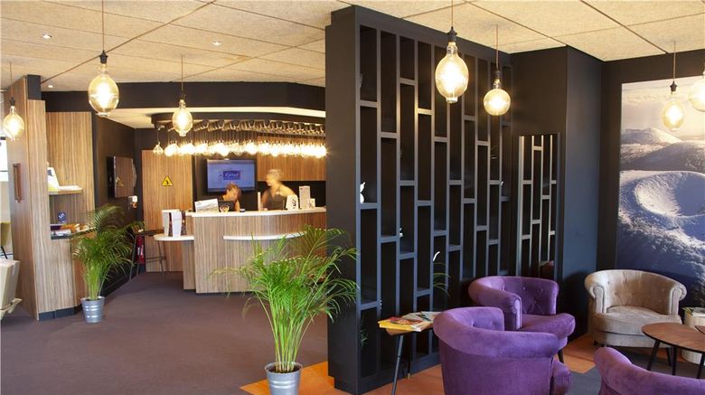 <b>Campanile Clermont Ferrand North Riom Lobby</b>. Images powered by <a href="https://iceportal.shijigroup.com/" title="IcePortal" target="_blank">IcePortal</a>.