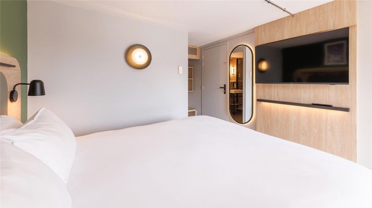 Campanile Clermont Ferrand North Riom Room