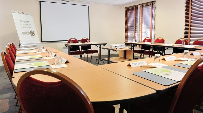 <b>Campanile Clermont Ferrand Sud Meeting</b>. Images powered by <a href="https://iceportal.shijigroup.com/" title="IcePortal" target="_blank">IcePortal</a>.