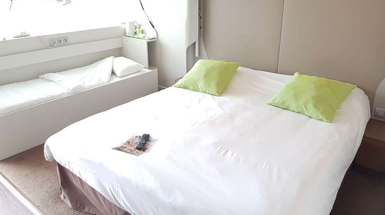 <b>Hotel Campanile Clermont Ferrand Sud Suite</b>. Images powered by <a href="https://iceportal.shijigroup.com/" title="IcePortal" target="_blank">IcePortal</a>.