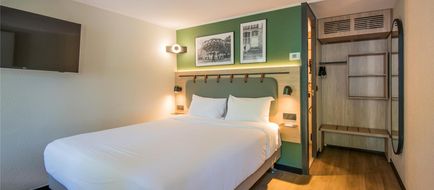 Campanile Hotel Airport Room
