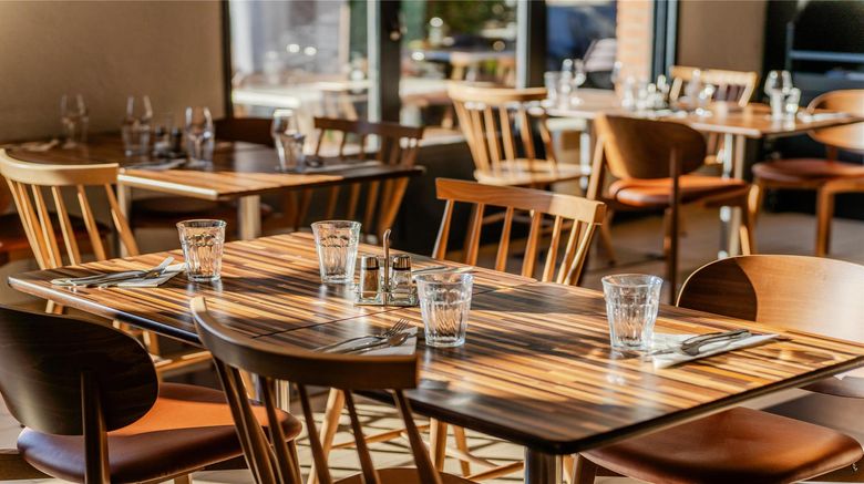 <b>Campanile Hotel Airport Restaurant</b>. Images powered by <a href="https://iceportal.shijigroup.com/" title="IcePortal" target="_blank">IcePortal</a>.