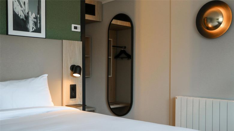 <b>Campanile Compiegne Room</b>. Images powered by <a href="https://iceportal.shijigroup.com/" title="IcePortal" target="_blank">IcePortal</a>.