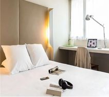 Campanile Conflans-Ste-Honorine Room