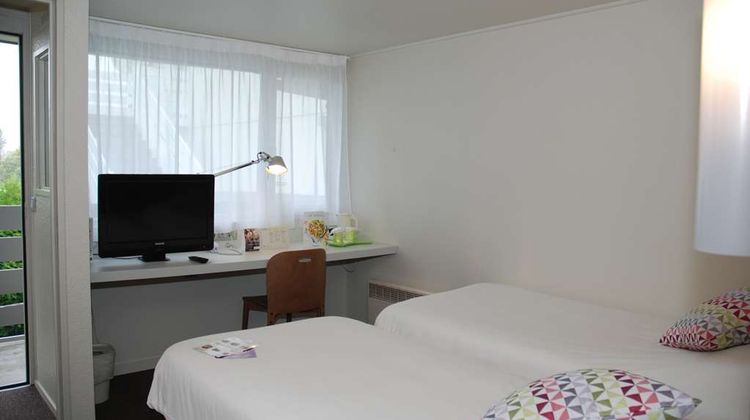 Hotel Campanile Creil Room
