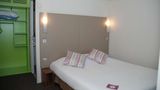 Hotel Campanile Creil Room