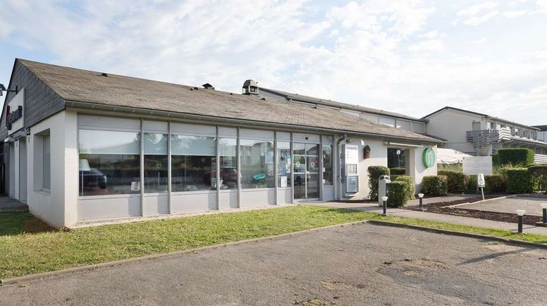 <b>Hotel Campanile Creteil Exterior</b>. Images powered by <a href="https://iceportal.shijigroup.com/" title="IcePortal" target="_blank">IcePortal</a>.