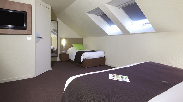 <b>Campanile Dunkerque Sud - Loon Plage Room</b>. Images powered by <a href="https://iceportal.shijigroup.com/" title="IcePortal" target="_blank">IcePortal</a>.