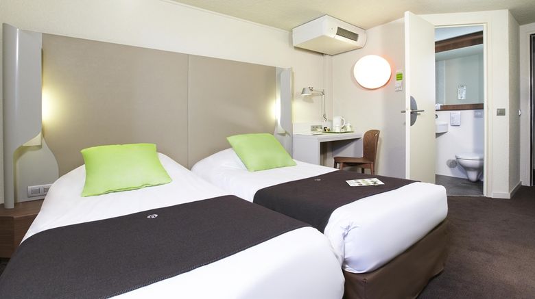 <b>Campanile Dunkerque Sud - Loon Plage Room</b>. Images powered by <a href="https://iceportal.shijigroup.com/" title="IcePortal" target="_blank">IcePortal</a>.