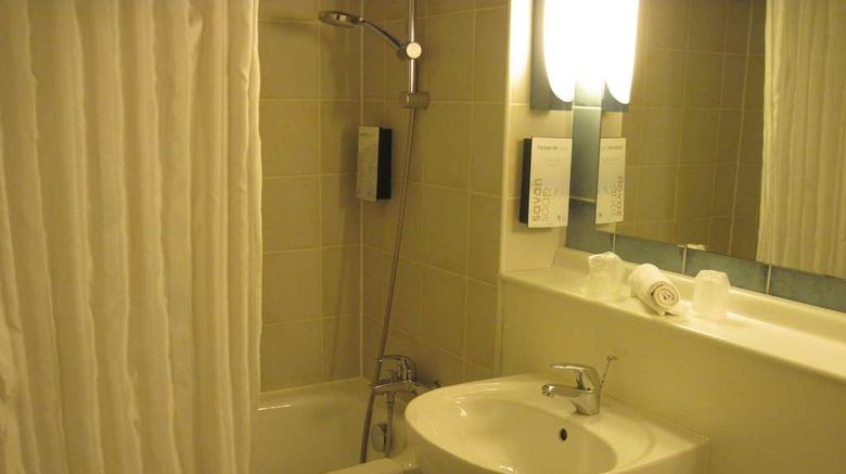 <b>Campanile Epernay dizy Room</b>. Images powered by <a href="https://iceportal.shijigroup.com/" title="IcePortal" target="_blank">IcePortal</a>.