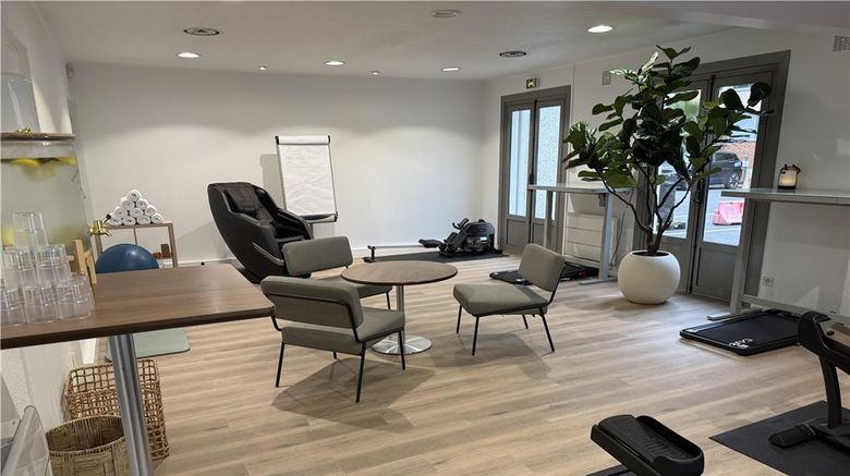 <b>Hotel Campanile Epinay-sur-Orge Health</b>. Images powered by <a href="https://iceportal.shijigroup.com/" title="IcePortal" target="_blank">IcePortal</a>.