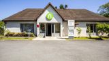 Hotel Campanile Evry Est Exterior